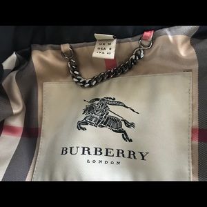 Burberry Rain Coat. Size medium (10)